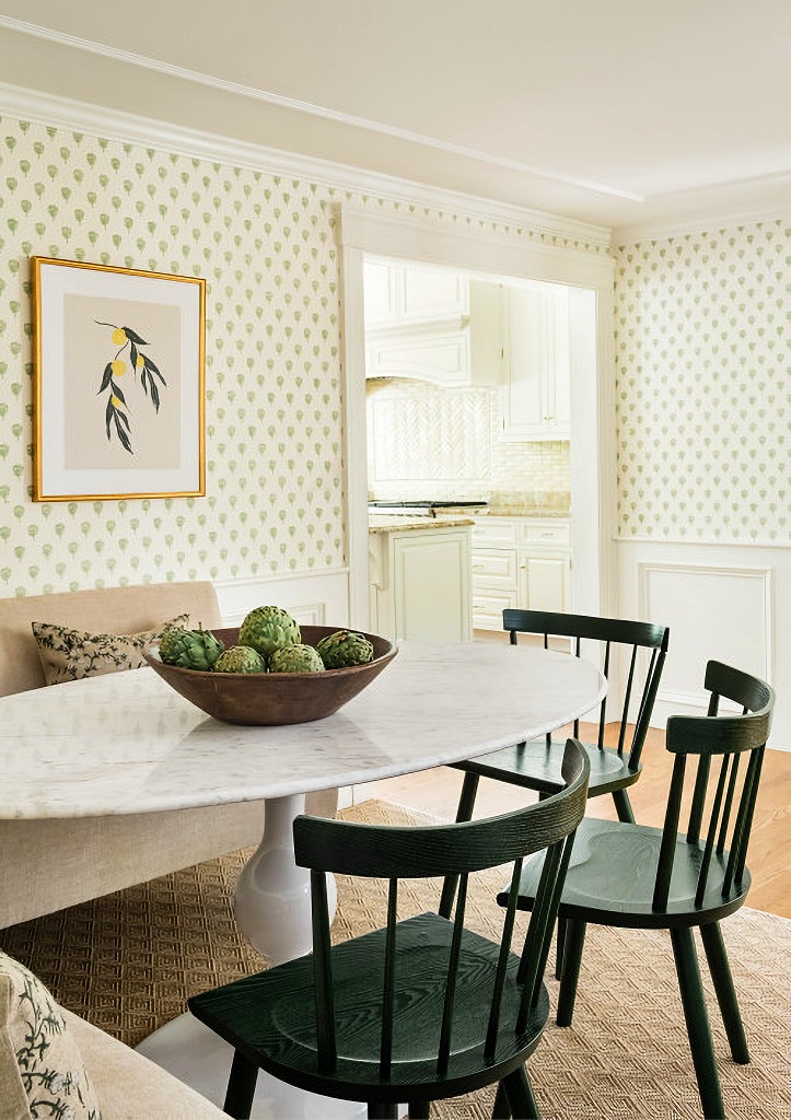 cottage style dining room