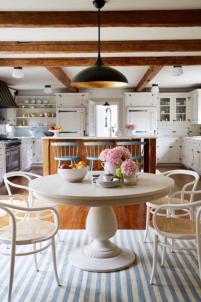 warm and cozy dining nook