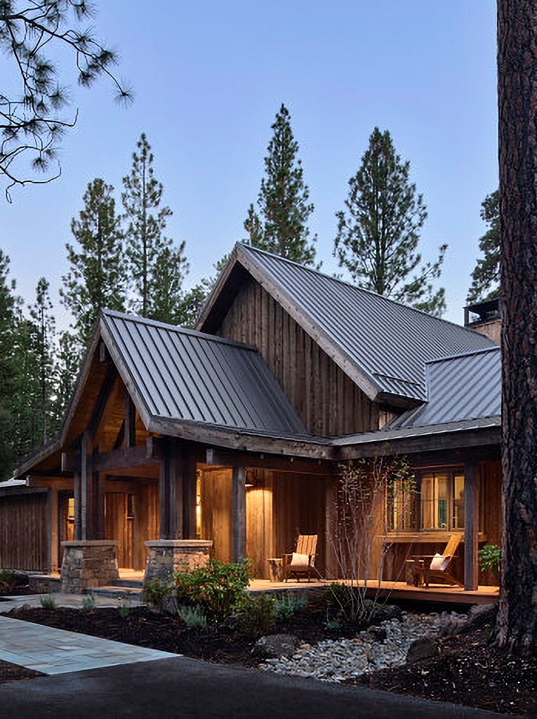 lodge style home in Oregon