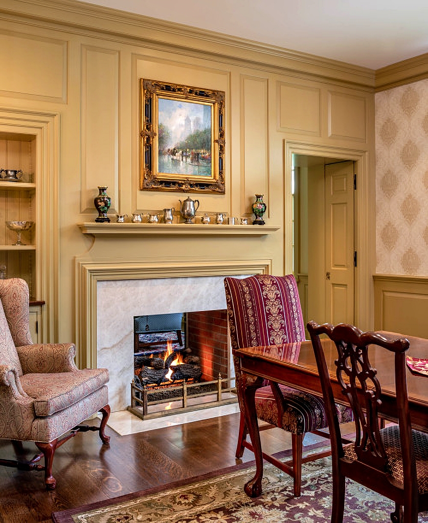 Early American style dining room