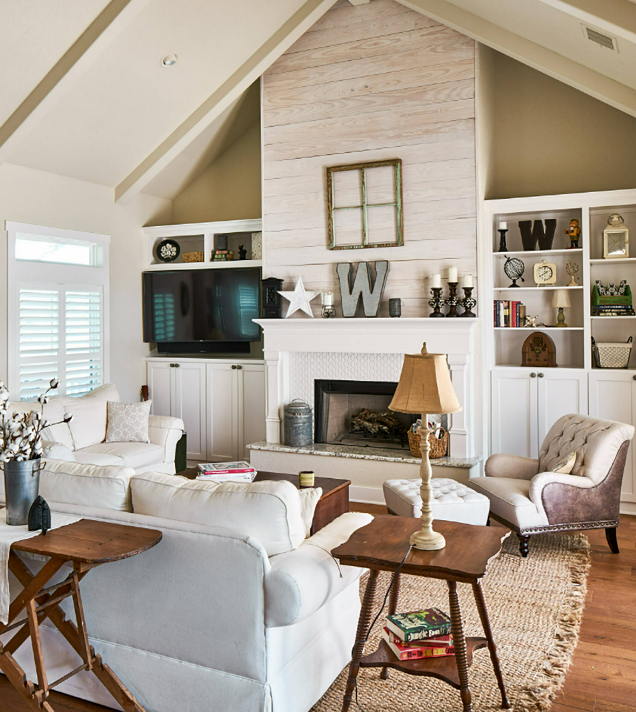 Texas farmhouse cottage living room