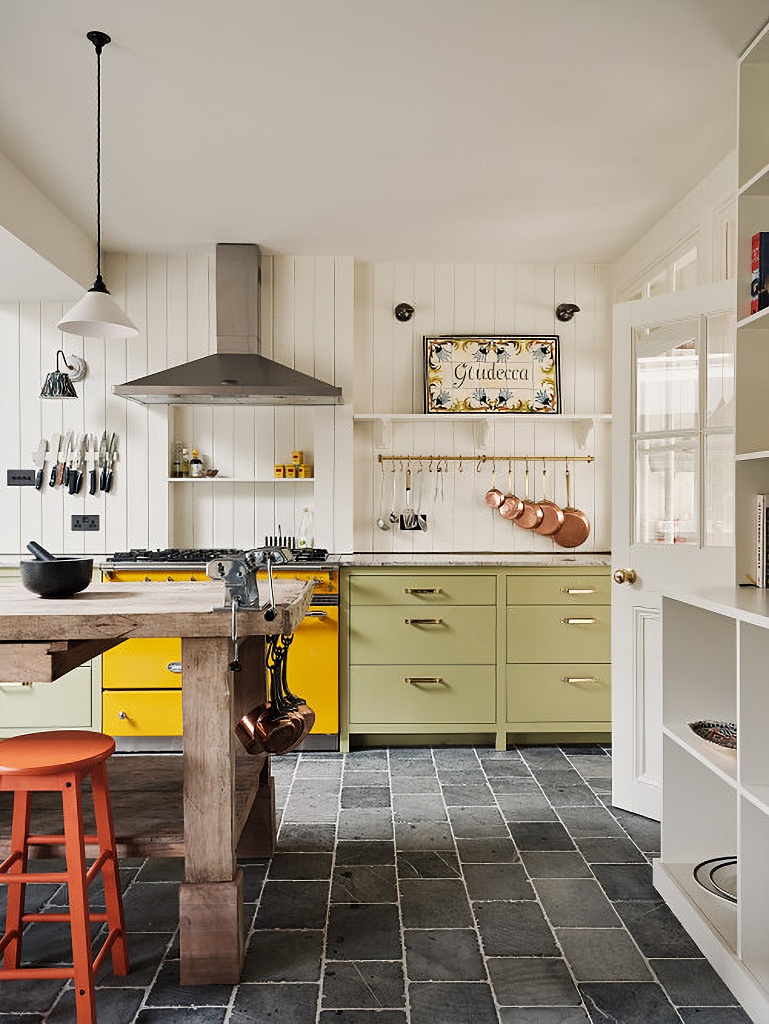 farmhouse style English kitchen