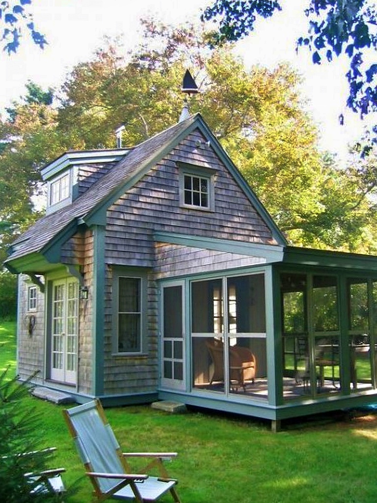 cedar shake siding on small house