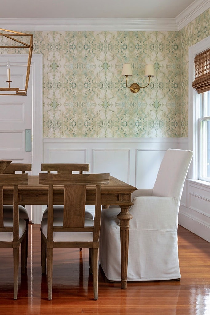 Light and airy dining room