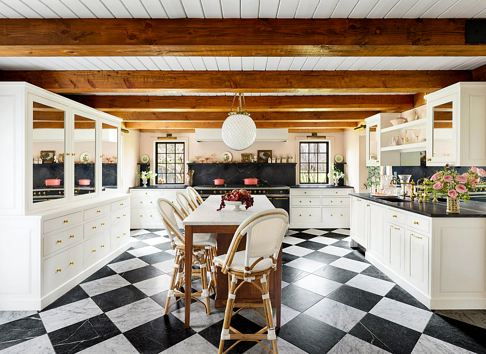 vintage farmhouse kitchen