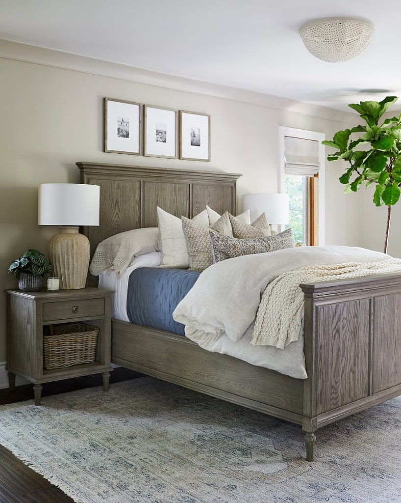 earthy, organic decorating in a neutral bedroom