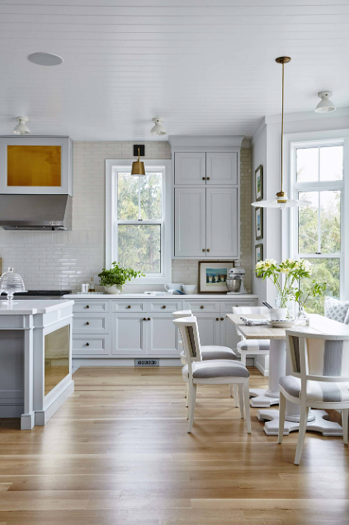 traditional style kitchen in Sarah Richardson's home