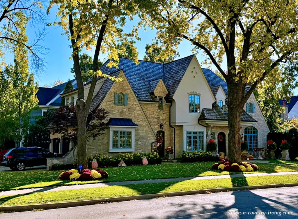 fall landscaping with mums