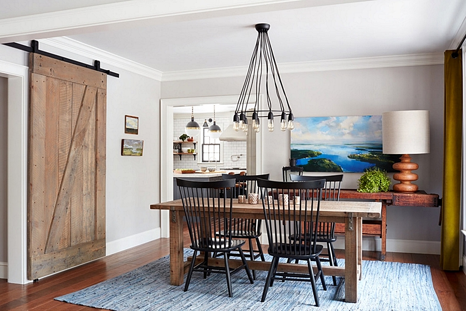 Northshore farmhouse dining room