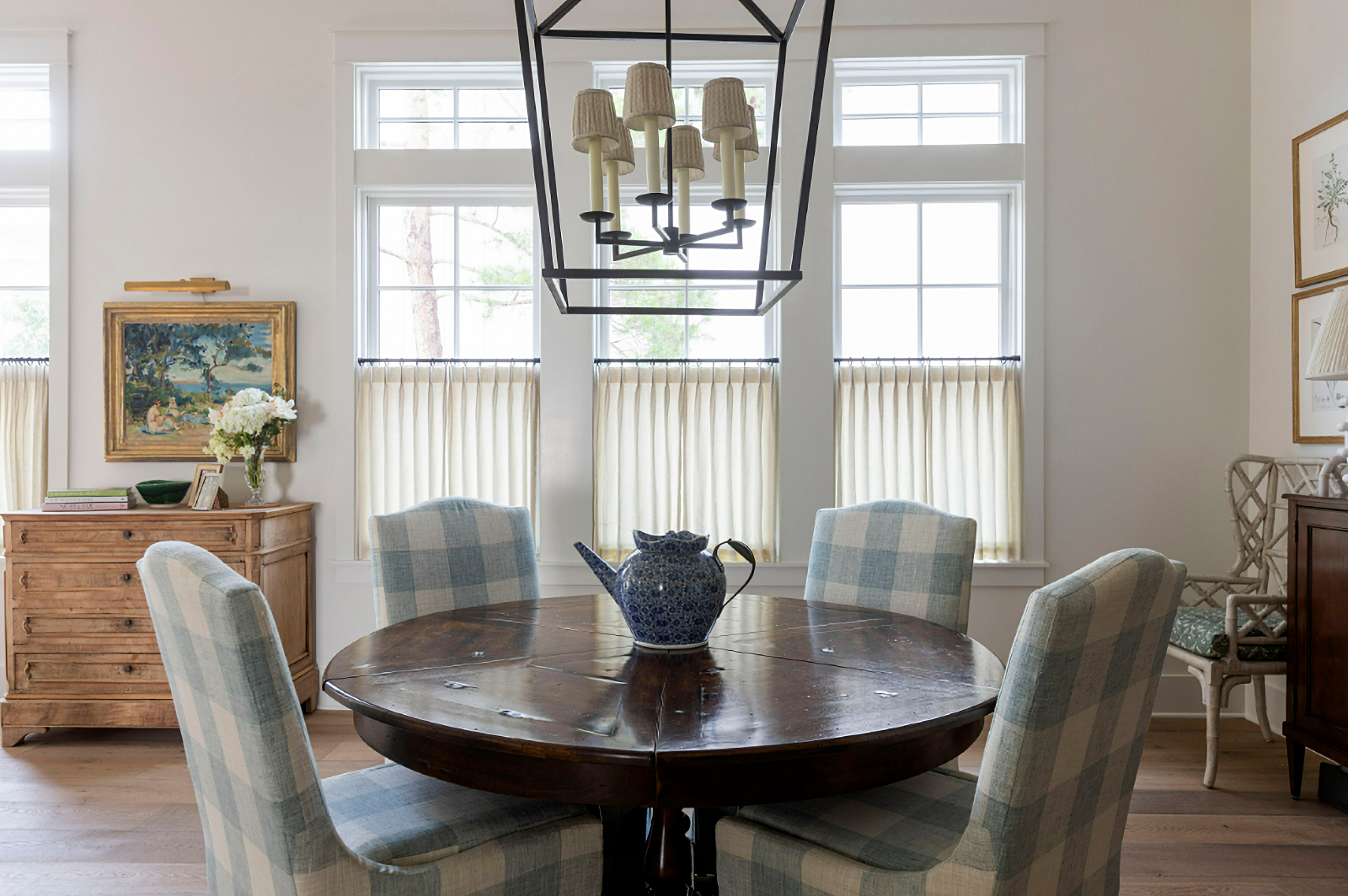 blue and white dining room