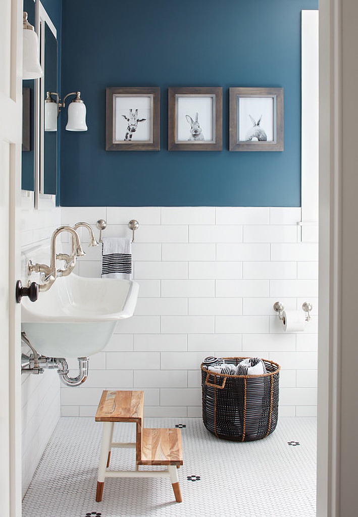 kids' farmhouse bathroom