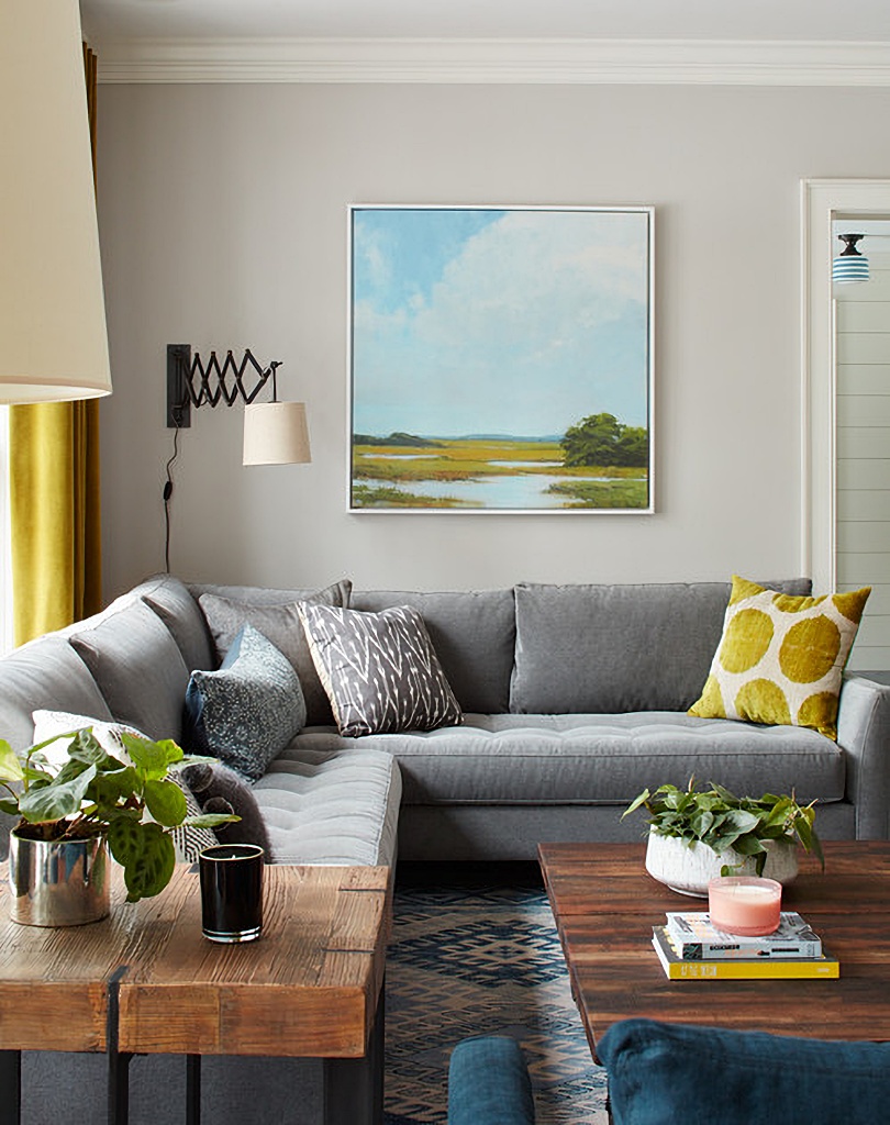 traditional living room with sectional