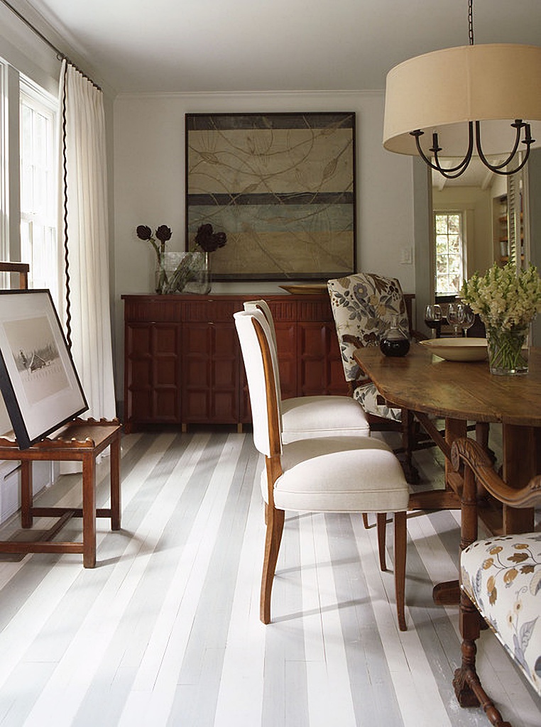 East Hampton home dining room