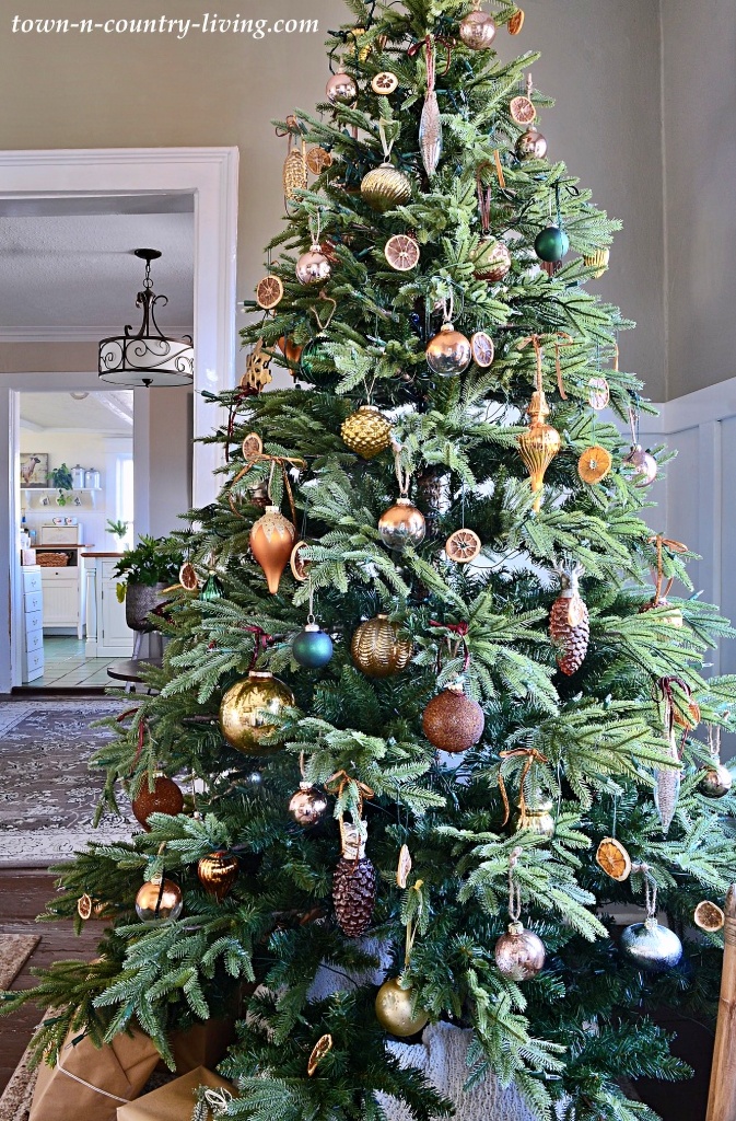 fat tree with vintage ornaments