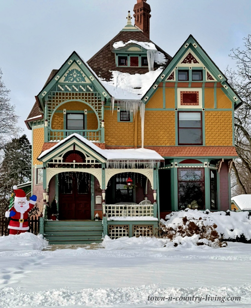 Christmas Victorian Home