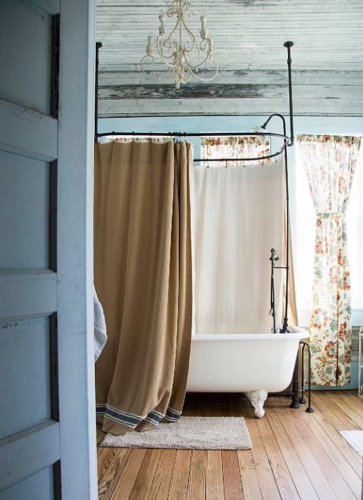 vintage style bathroom