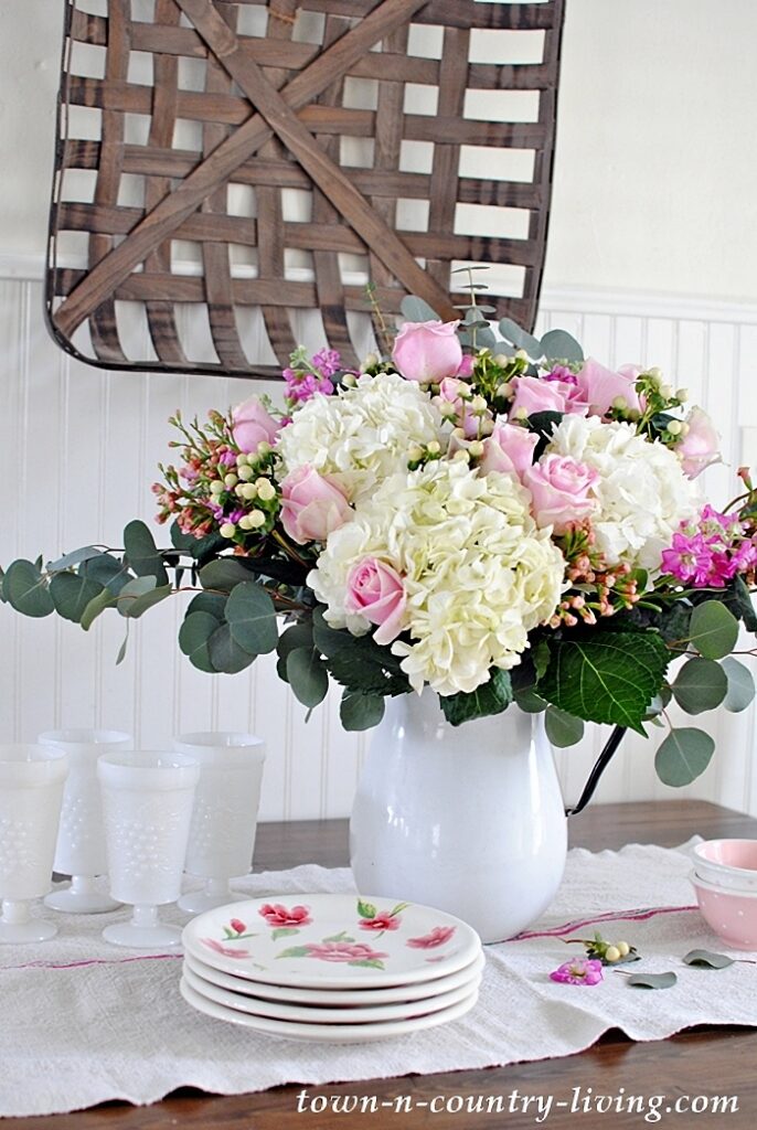 DIY Spring flower arrangement