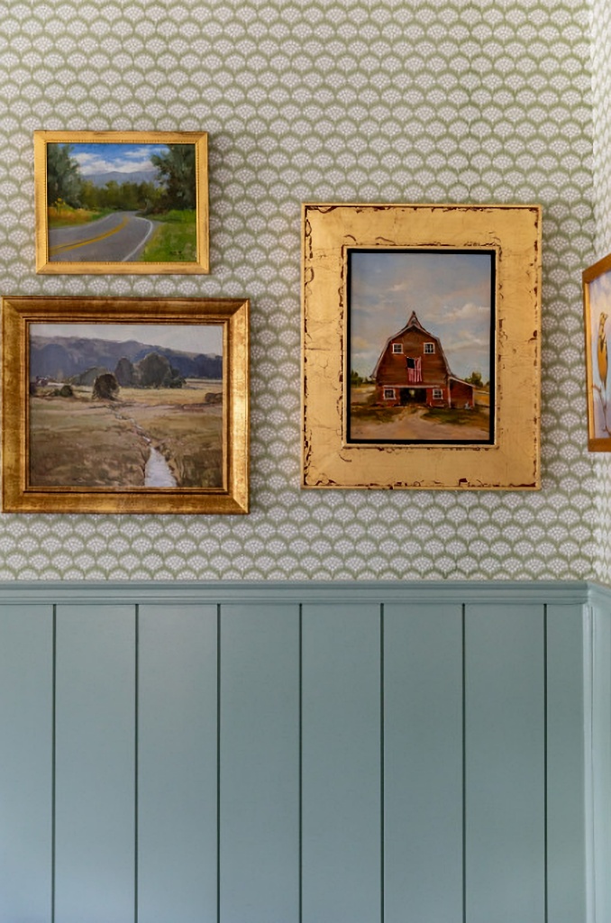 gallery wall in dining room