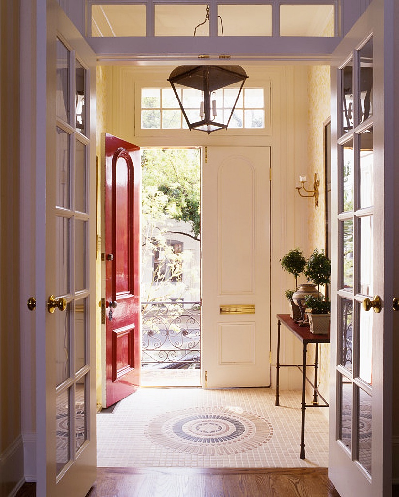 historic home foyer