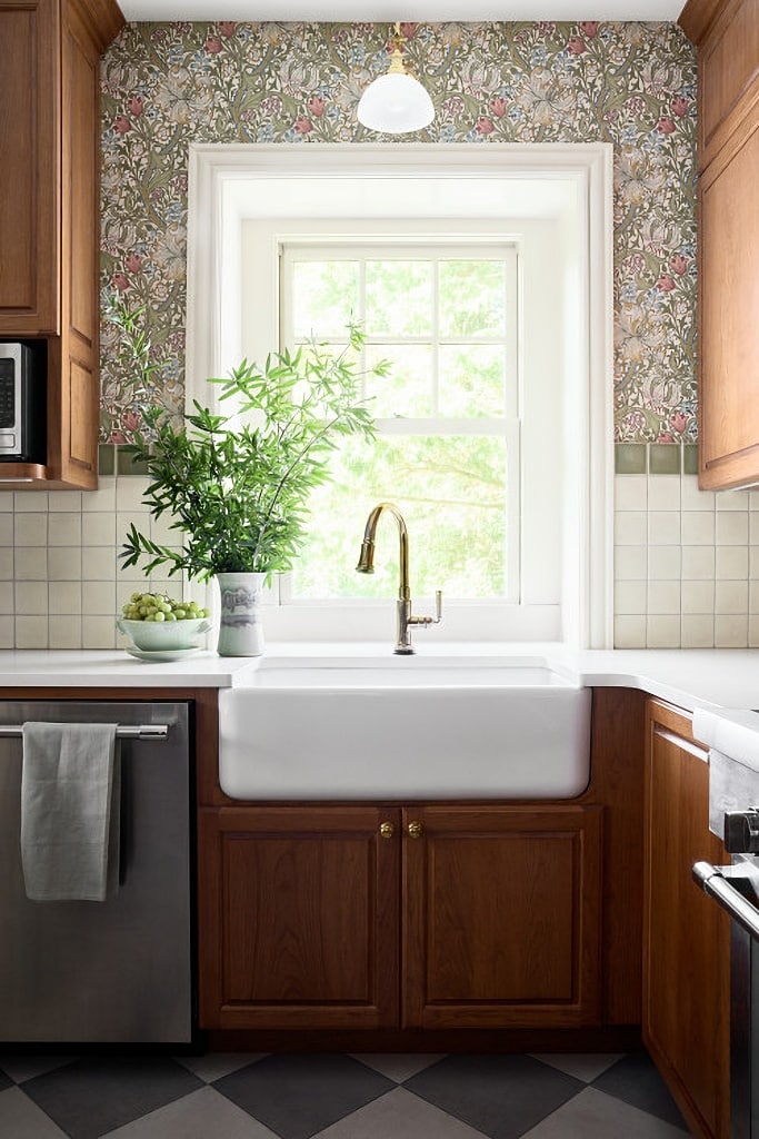 farmhouse sink in craftsman style kitchen