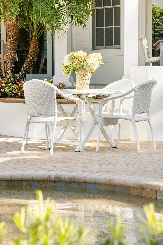 pool patio in Florida