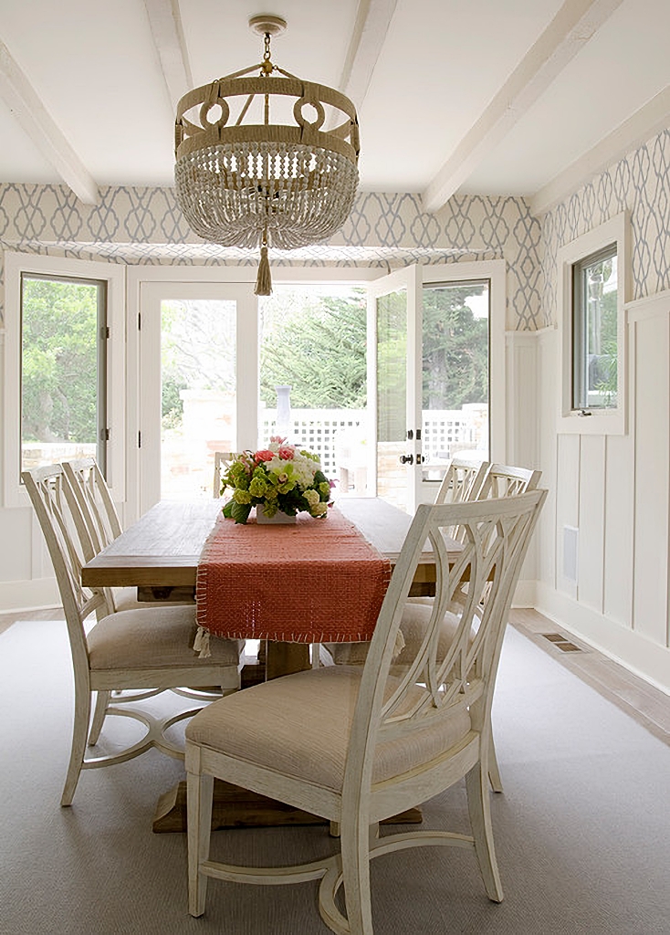 California cottage dining room in pastels