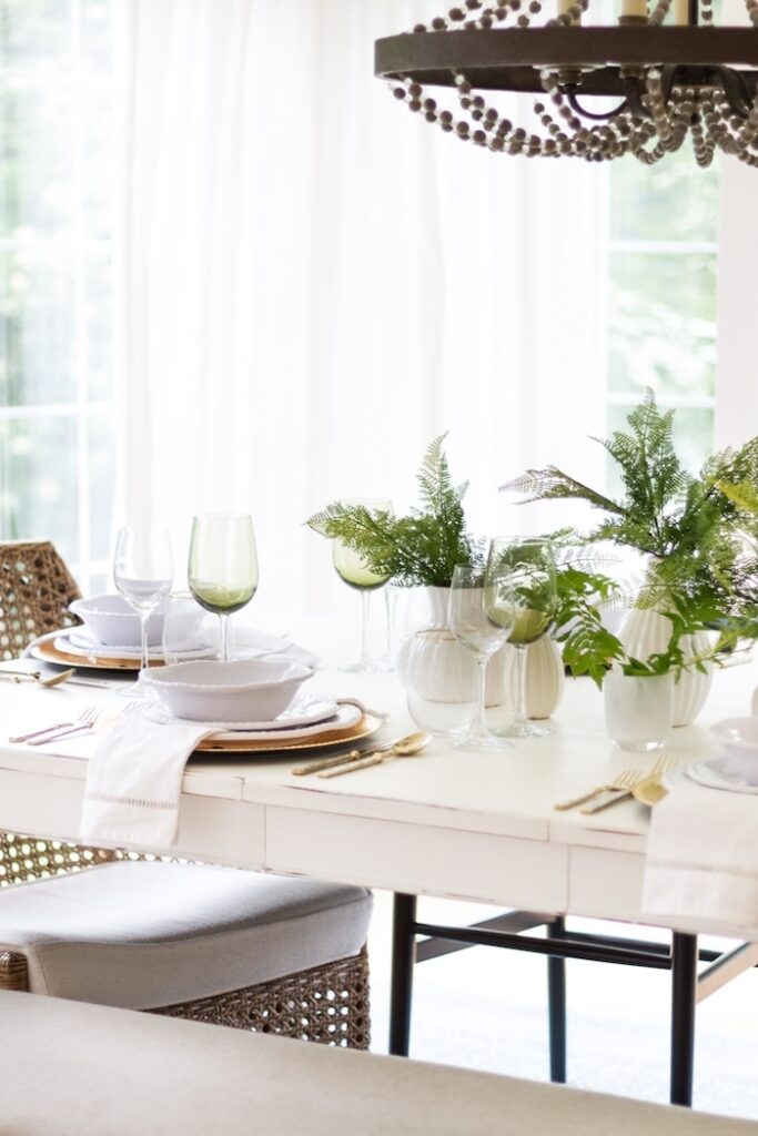 green and gold tablescape
