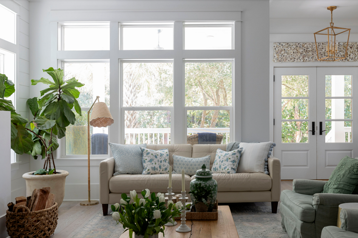 Jacksonville, Florida home in neutral tones