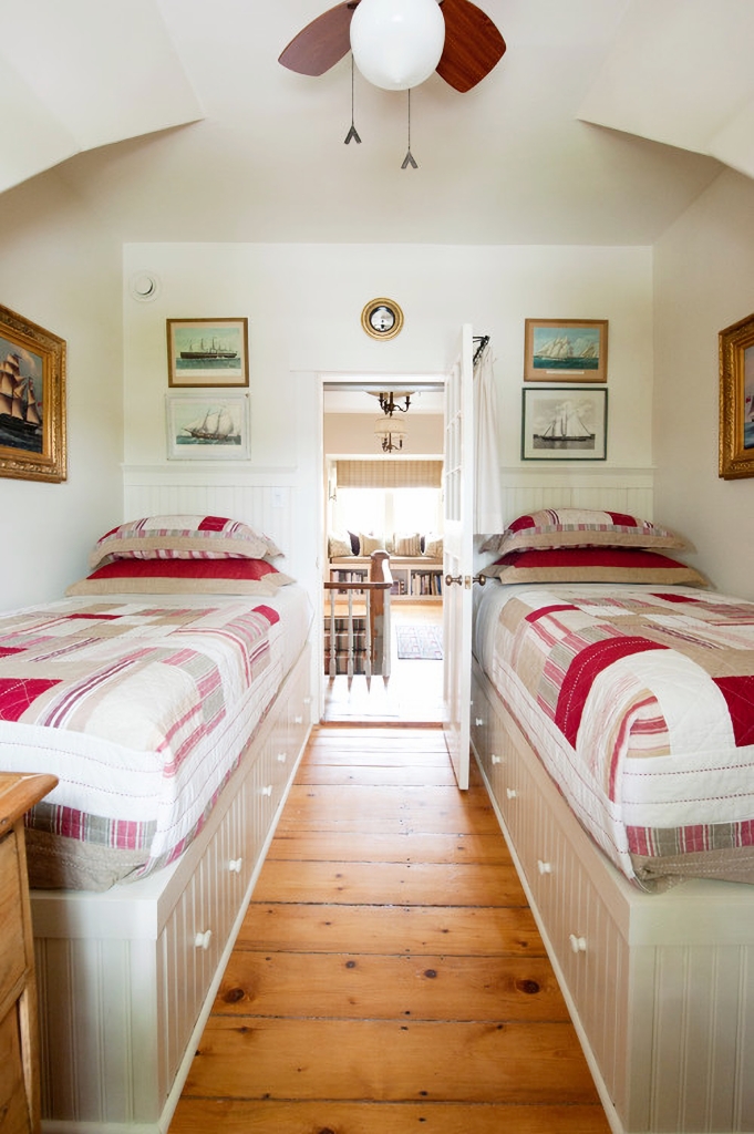 built-in twin beds