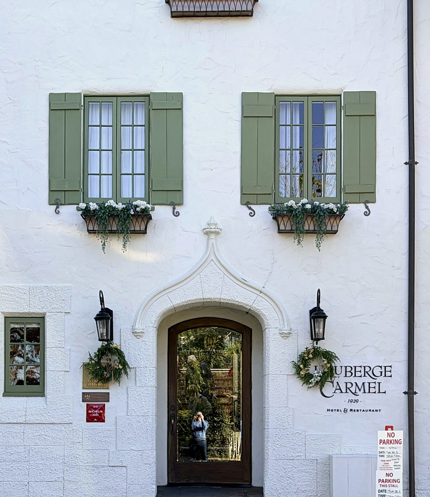 hotel and restaurant in Carmel, California