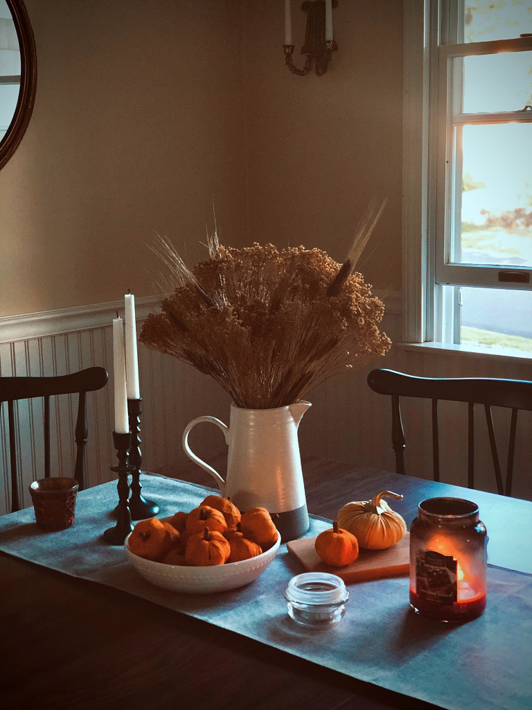 fall centerpiece in country style dining room
