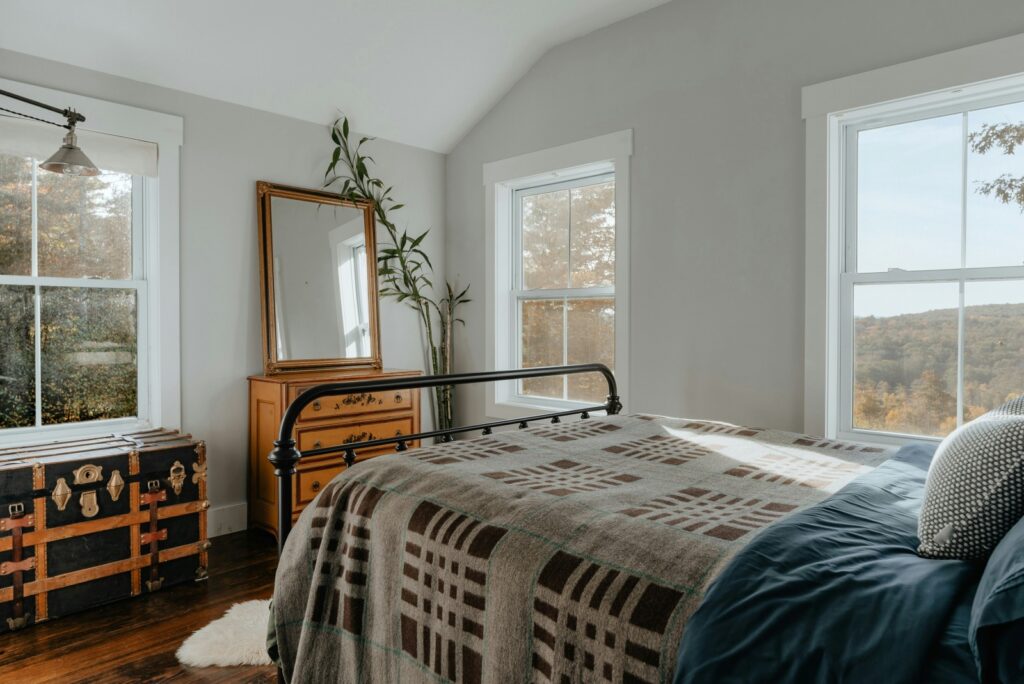 beautiful vintage style bedroom