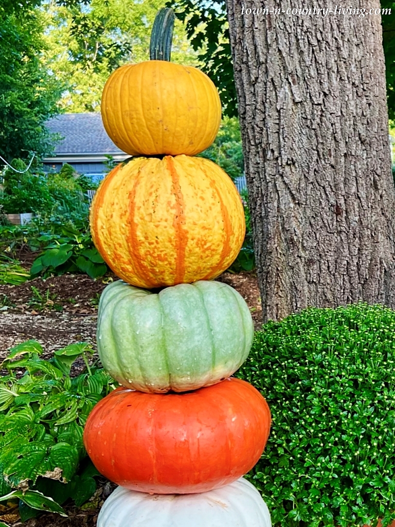 DIY pumpkin tower