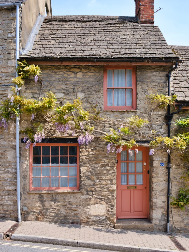 stone cottage in England