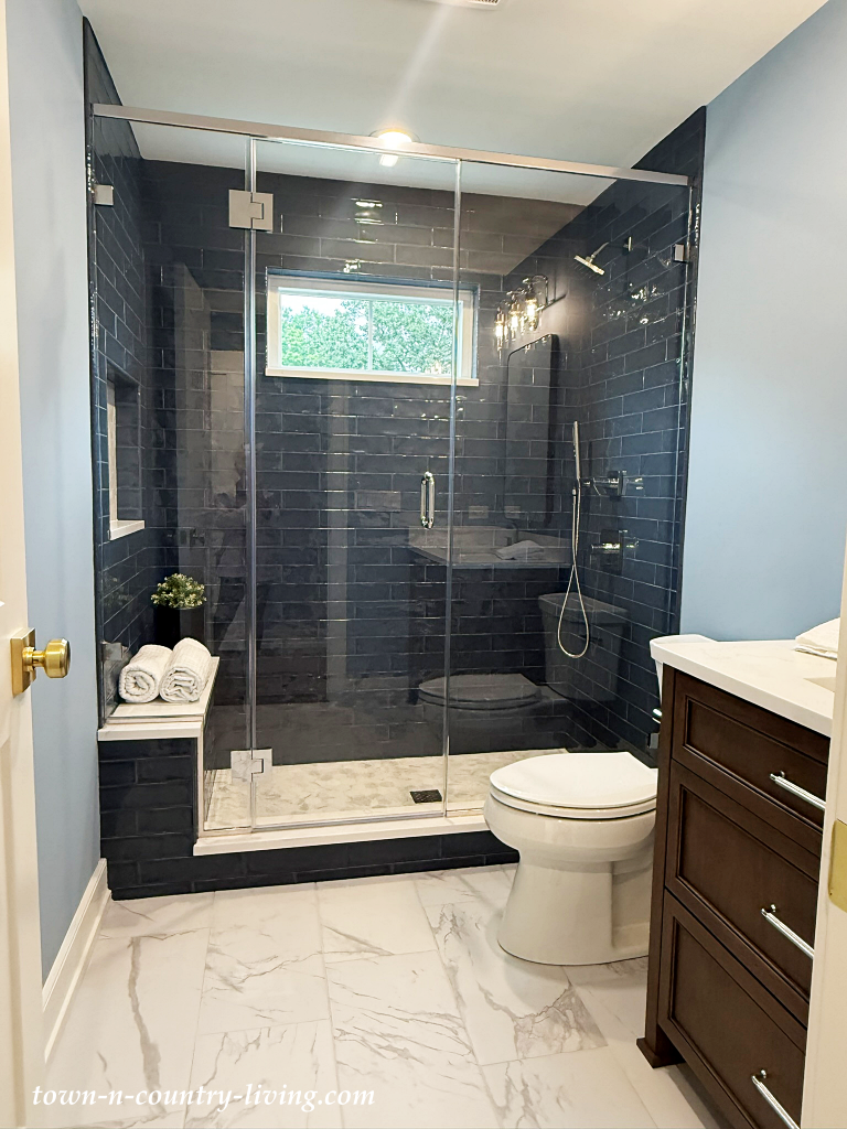 shades of blue bathroom