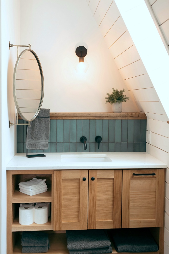 powder room ideas - modern cottage bathroom