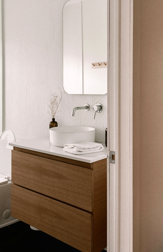 beautiful bathroom vanity ideas - neutral powder rooms