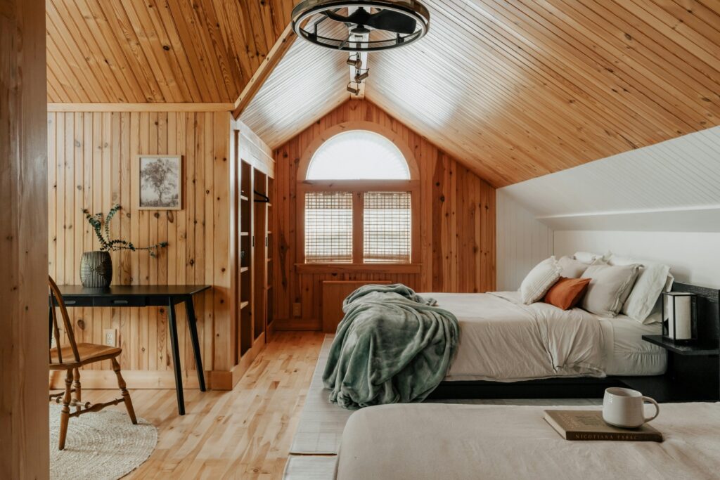 cabin style decorating in bedroom
